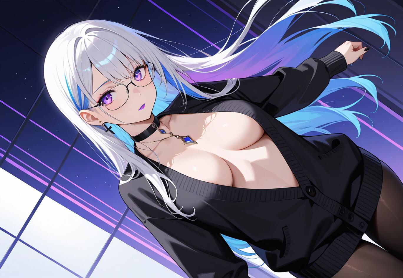 Una chica de anime con el pelo largo en tonos degradados de blanco, azul y púrpura, ojos púrpuras y gafas, que lleva un cárdigan negro abierto, un collar ajustado y medias, sobre un fondo de líneas púrpuras brillantes.