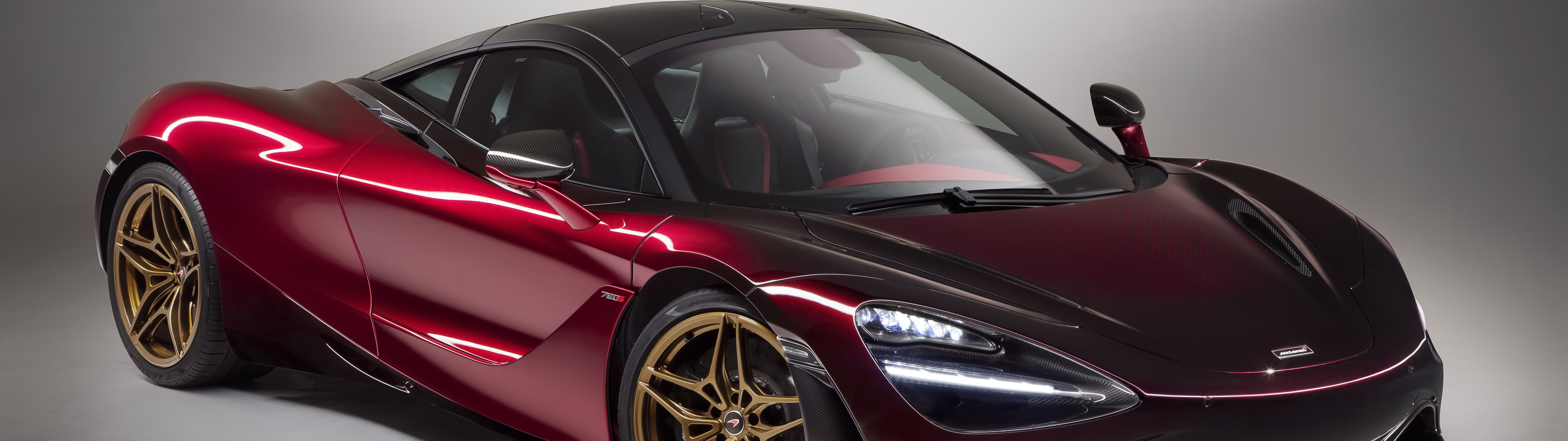 Una vista impresionante del McLaren 720S Velocity by MSO, que destaca por su elegante diseño aerodinámico y su sofisticada estética de superdeportivo.