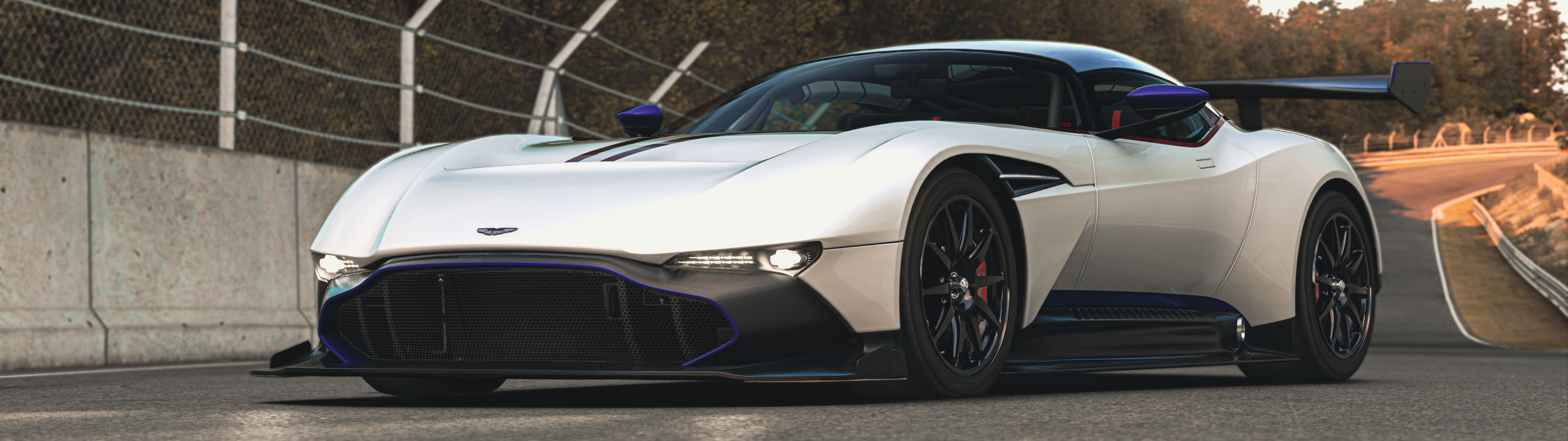 Una imagen impactante y de cerca del potente superdeportivo Aston Martin Vulcan.