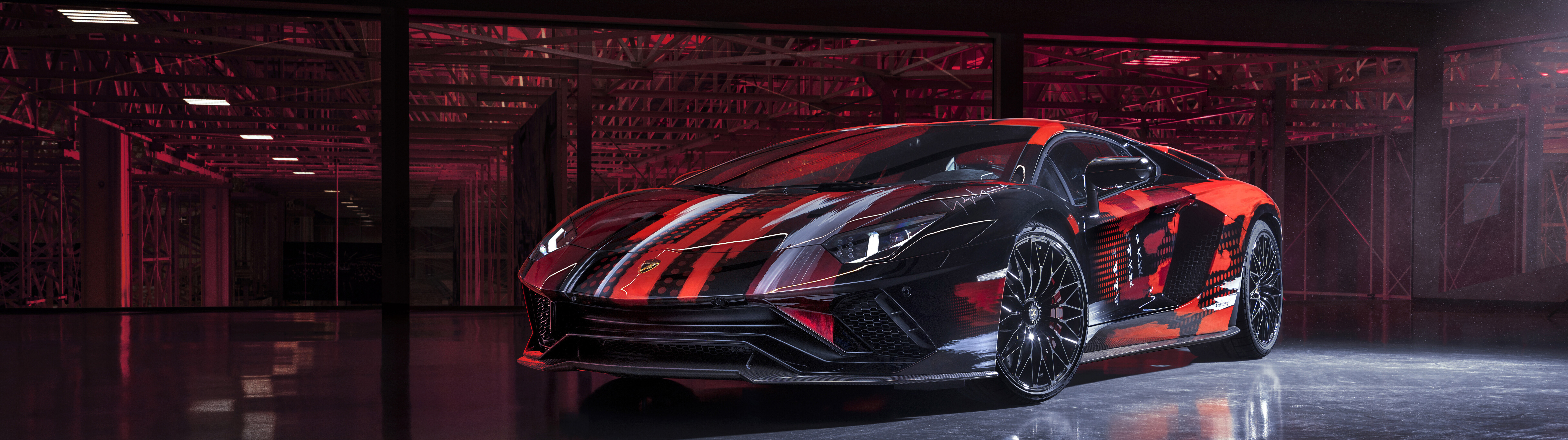 Un elegante y potente superdeportivo Lamborghini Aventador S, con un diseño aerodinámico y agresivo y un acabado lujoso.