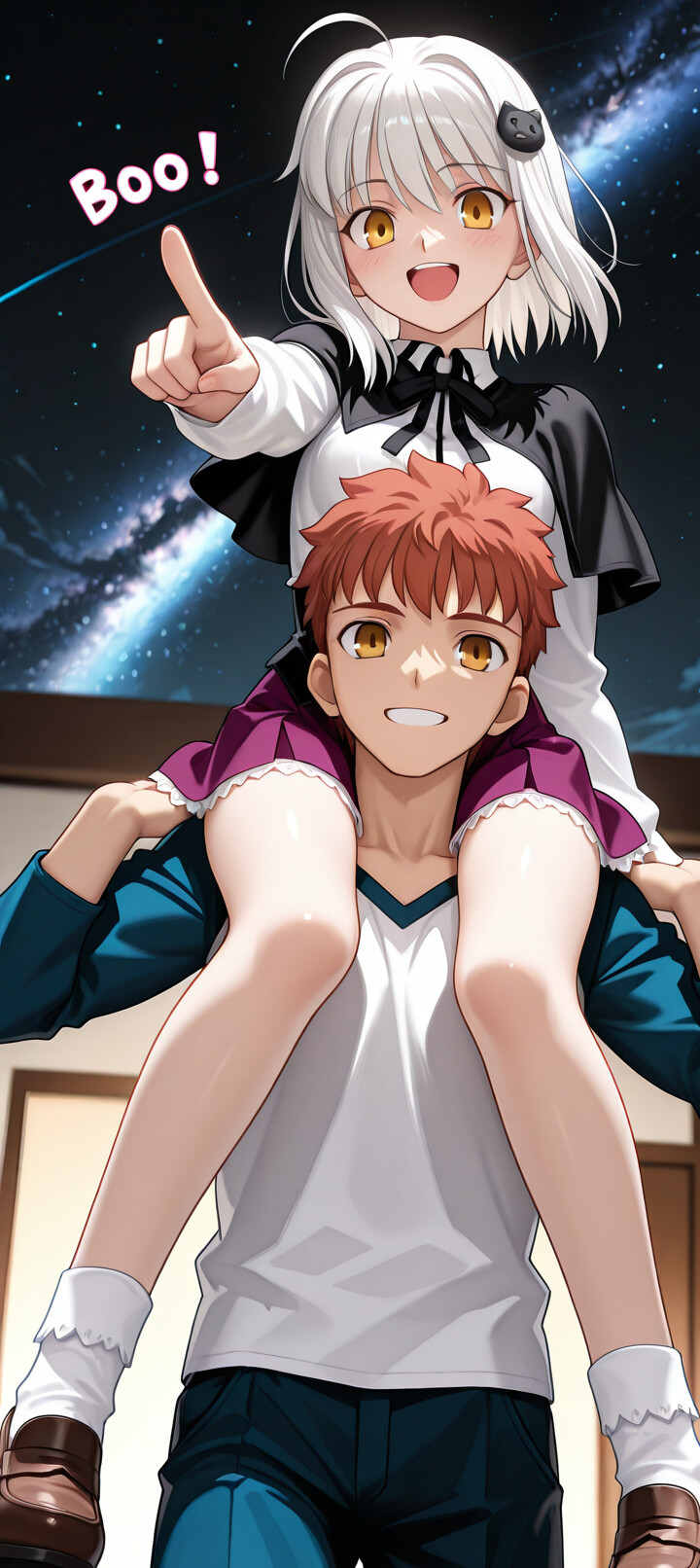 Shirou Emiya, de la serie Fate, sonríe mientras le da a Sitonai, una joven de cabello blanco, un paseo sobre sus hombros durante la noche. Señala con entusiasmo hacia adelante, bajo un cielo estrellado, con la Vía Láctea visible a sus espaldas.